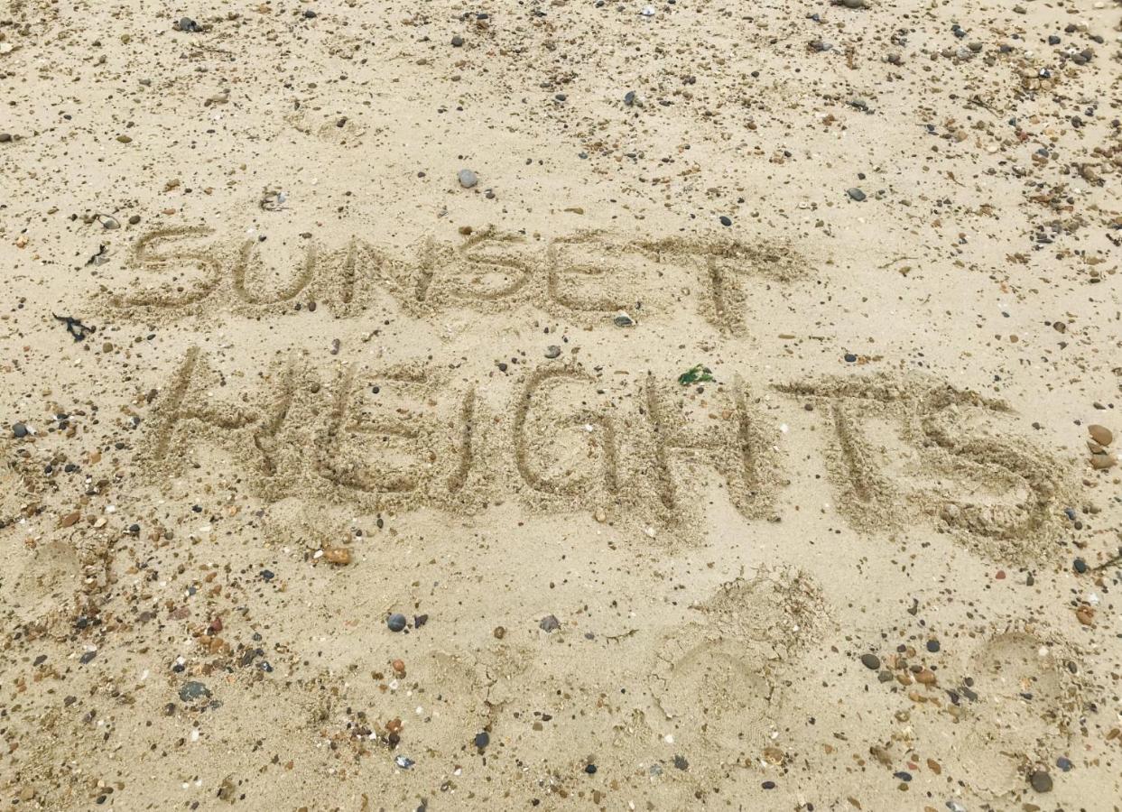 Beautiful Beachfront Retreat With A Stunning Sea View For The Ultimate Escape Away From The Busy World Below Herne Bay Eksteriør billede