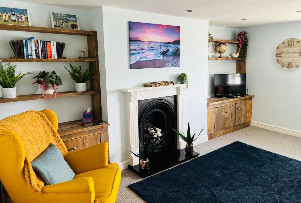 Beautiful Beachfront Retreat With A Stunning Sea View For The Ultimate Escape Away From The Busy World Below Herne Bay Eksteriør billede